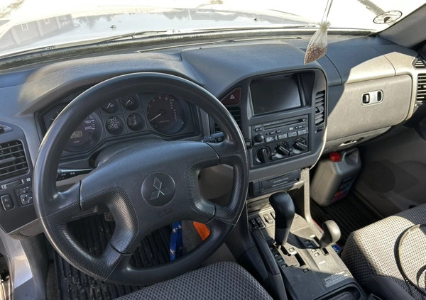 Mitsubishi Pajero cena 16600 przebieg: 215000, rok produkcji 2000 z Złoty Stok małe 92